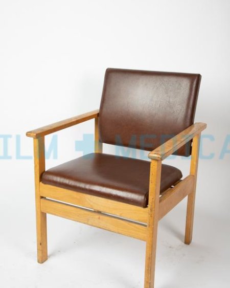 Commode Chair in Brown 